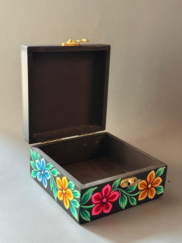 Bird Themed Wooden Jewellery Box - Image 2