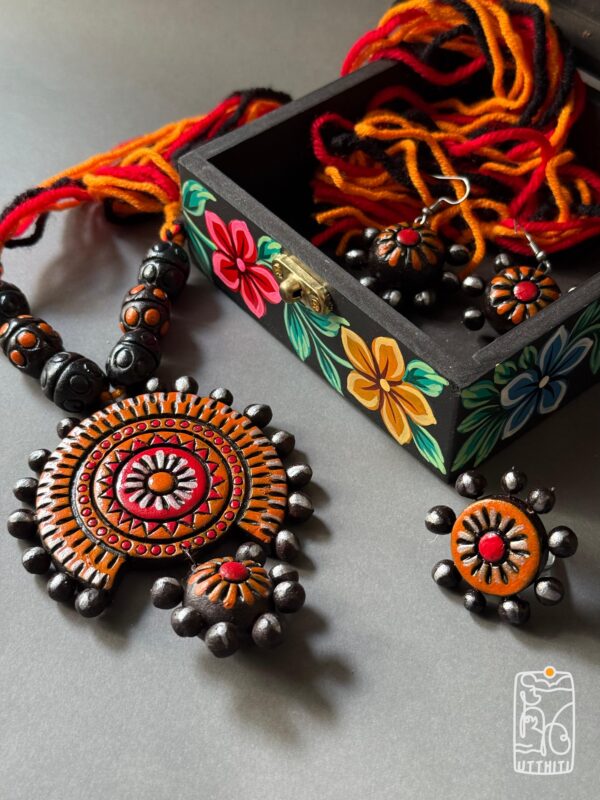 Clay Jewellery V35
