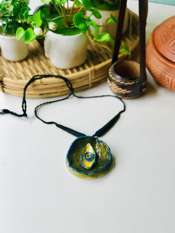 Clay Jewellery V8