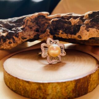 Pearl Finger Ring V12