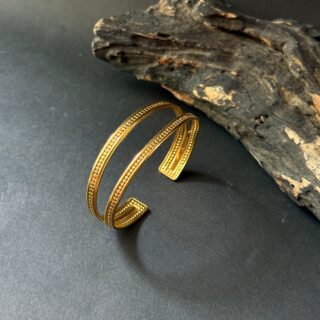 Bracelet V10