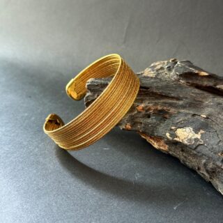 Bracelet V8