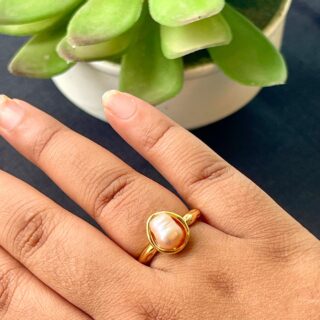 Pearl Finger Ring V20