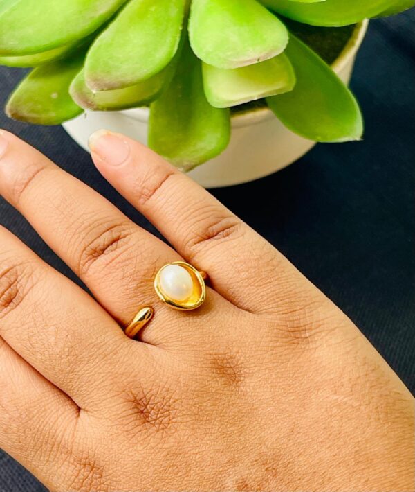 Pearl Finger Ring V21