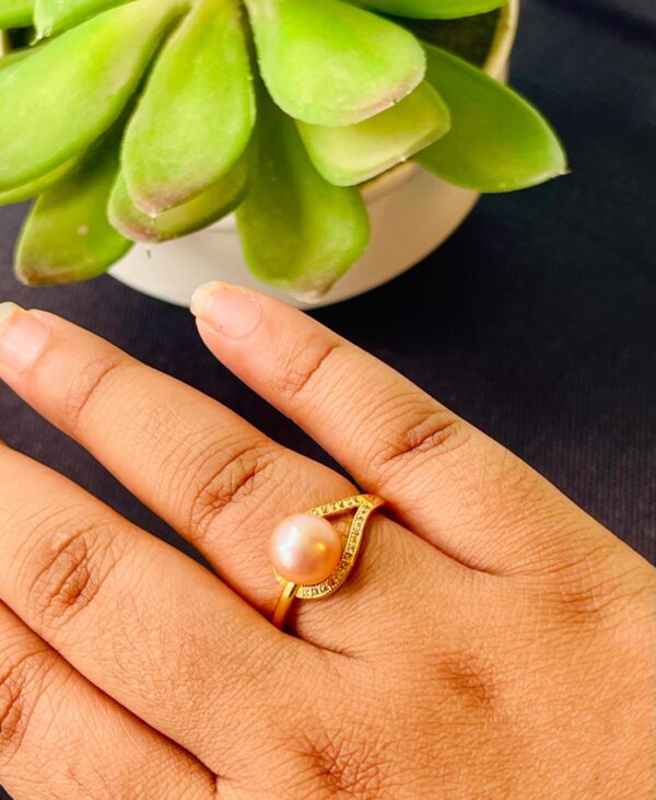 Pearl Finger Ring V22