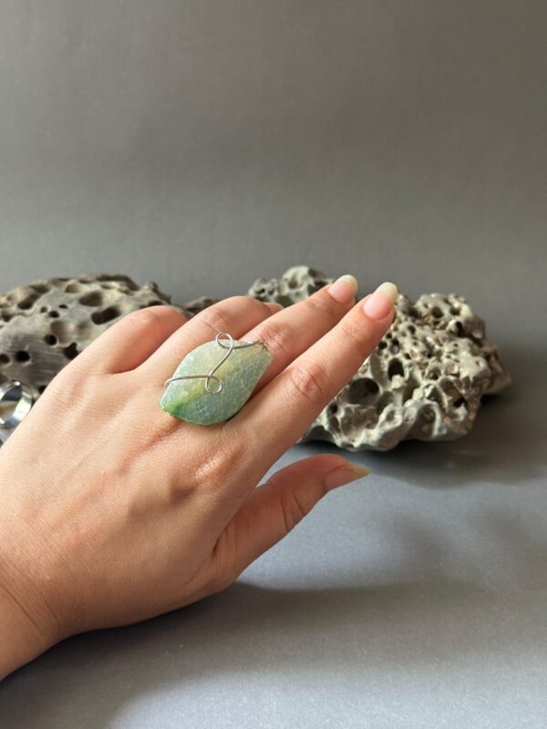 Stone Finger Ring V4