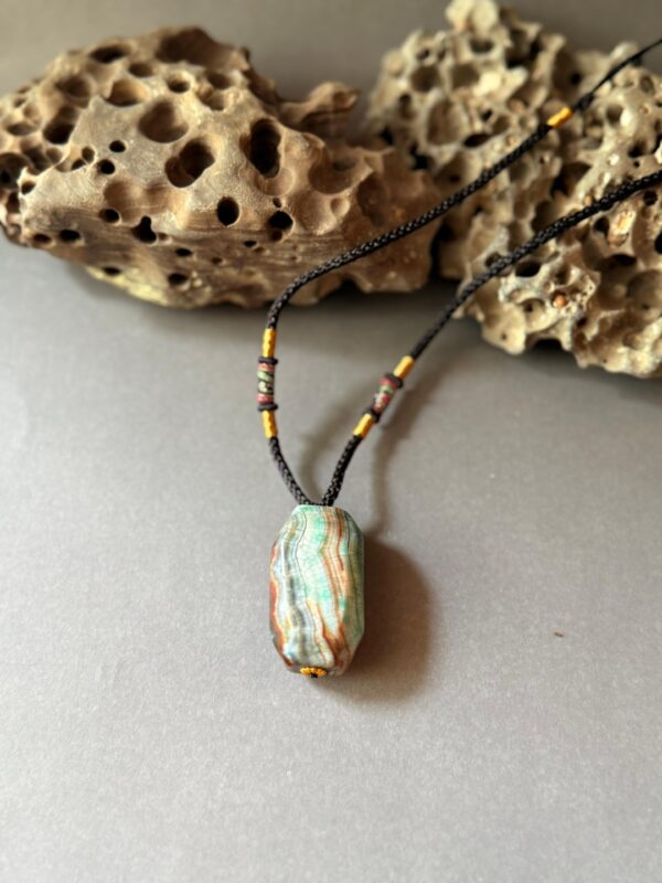 Stone Necklace V12