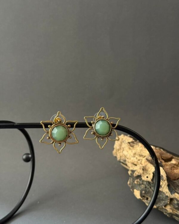 Stud Earring V1 G