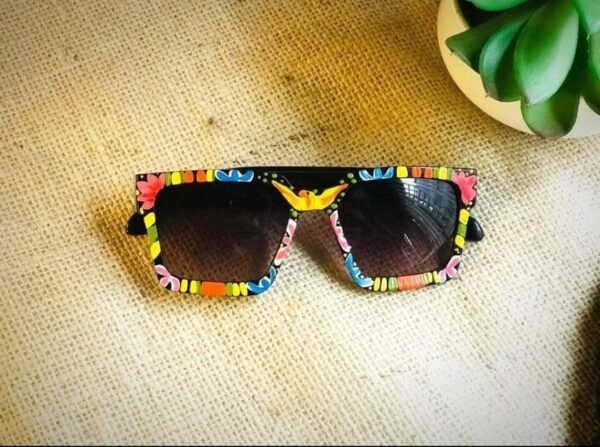 Sunglass V4