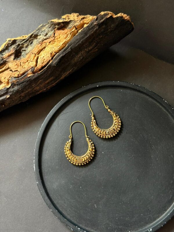Makri Earrings V11