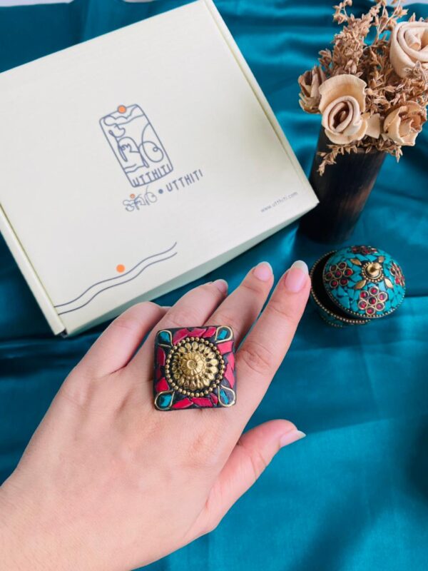Nepali Finger Ring V13