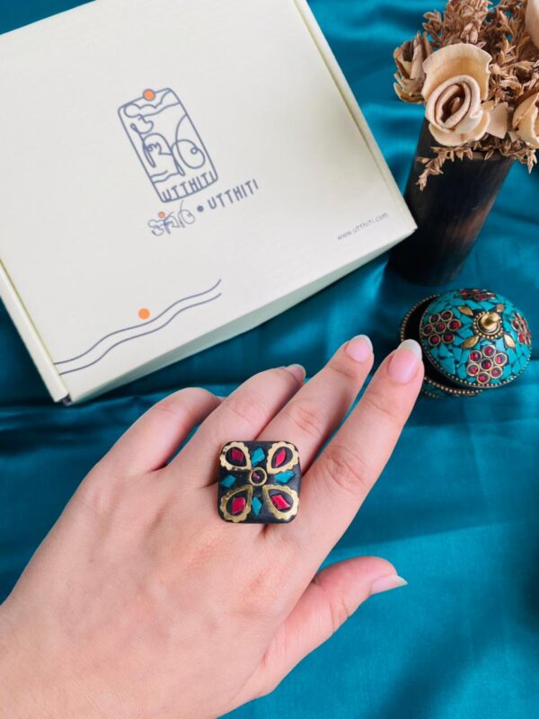 Nepali Finger Ring V17