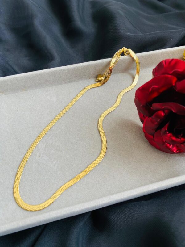 Sleekline Necklace