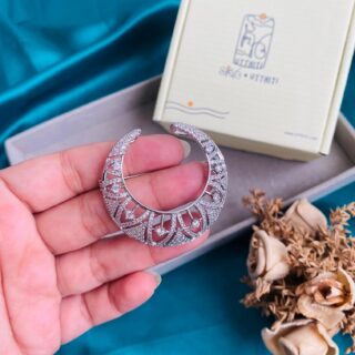 Stone Brooch V4