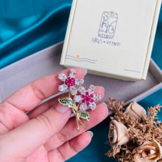 Stone Brooch V6