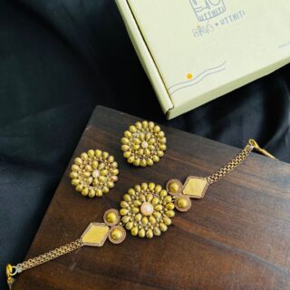 Floral Petal Chokar