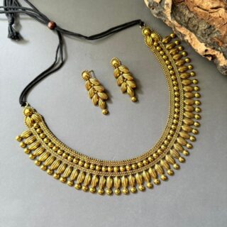 Artisan Leaf Motif Set