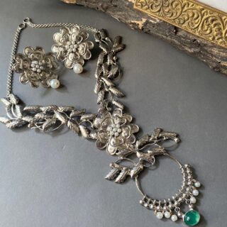 Silver Bloom Garland V1