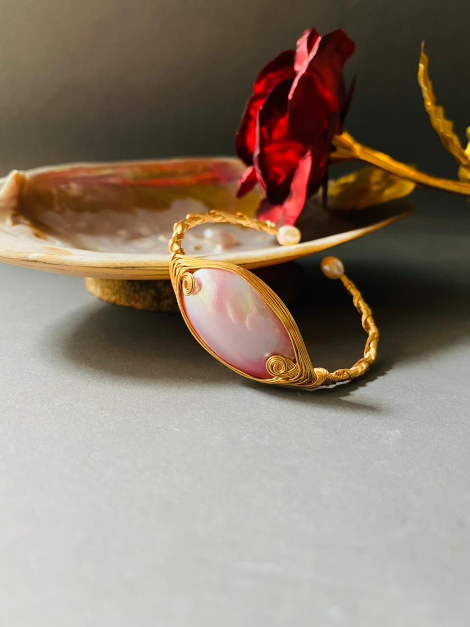 Keshi Crown Bracelet V2