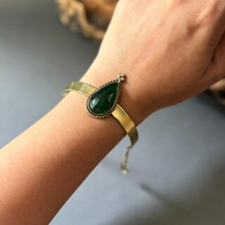 Minimalist Green Agate Cuff