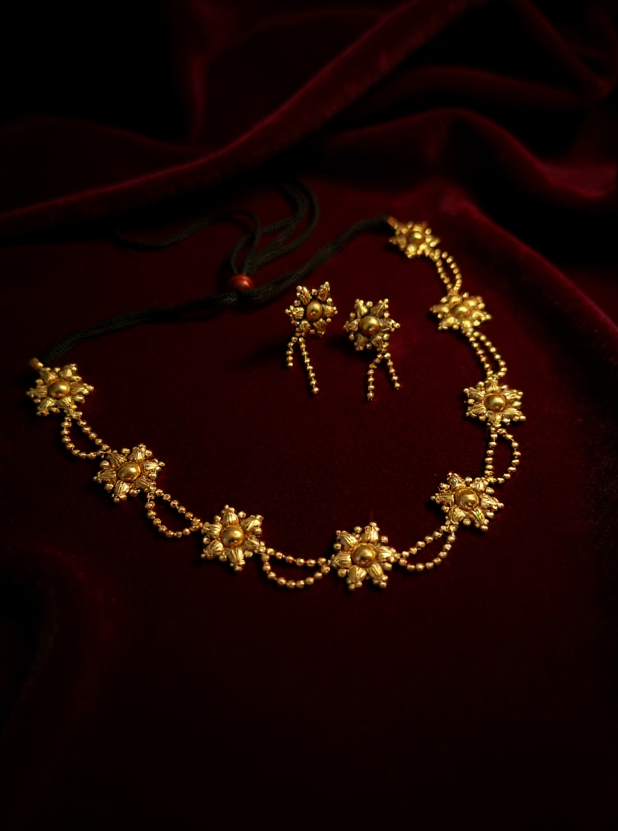 Dainty Marigold Link Choker Set - Image 2