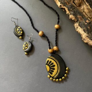 Terracotta Tales V15