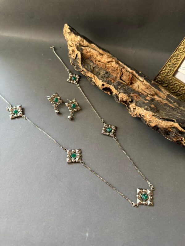 Zarina Silver Set V1