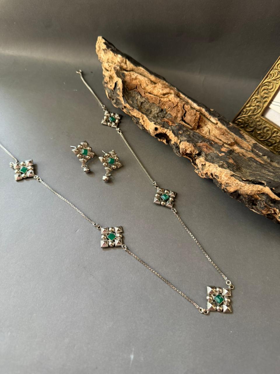 Zarina Silver Set V1