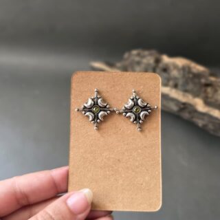 Aarong Inspired Ear Stud V4