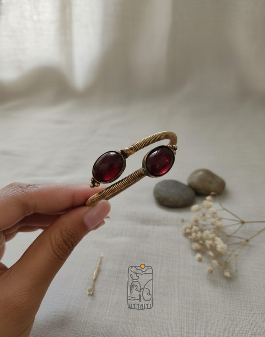 Antique Spiral Stone Bracelet V4