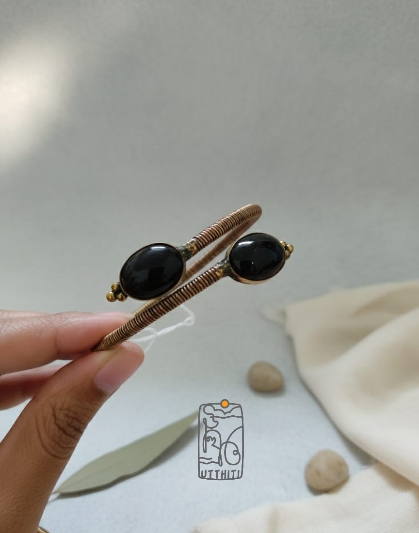 Antique Spiral Stone Bracelet V5