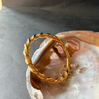 Golden Metal Bracelet V15