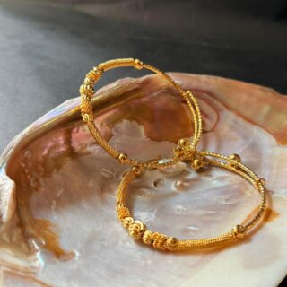 Golden Metal Bracelet V17