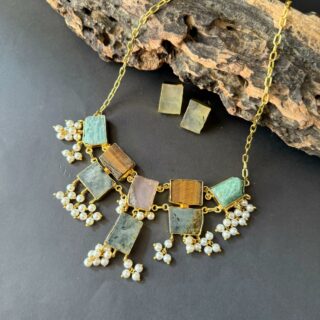 Natural Uncut Stone Necklace V9