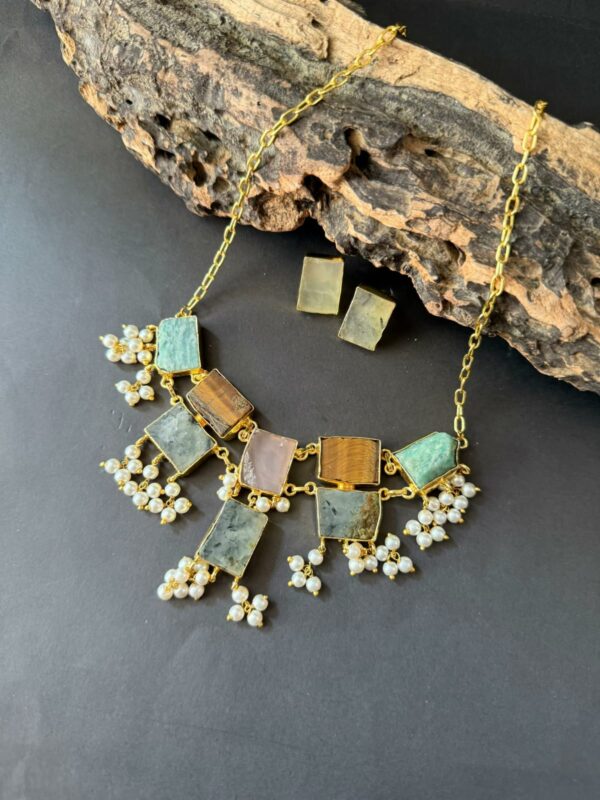 Natural Uncut Stone Necklace V9