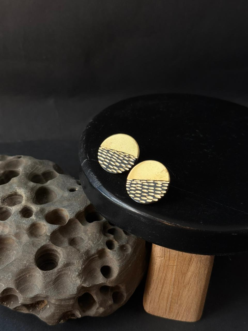 Golden Horizon Textured Studs