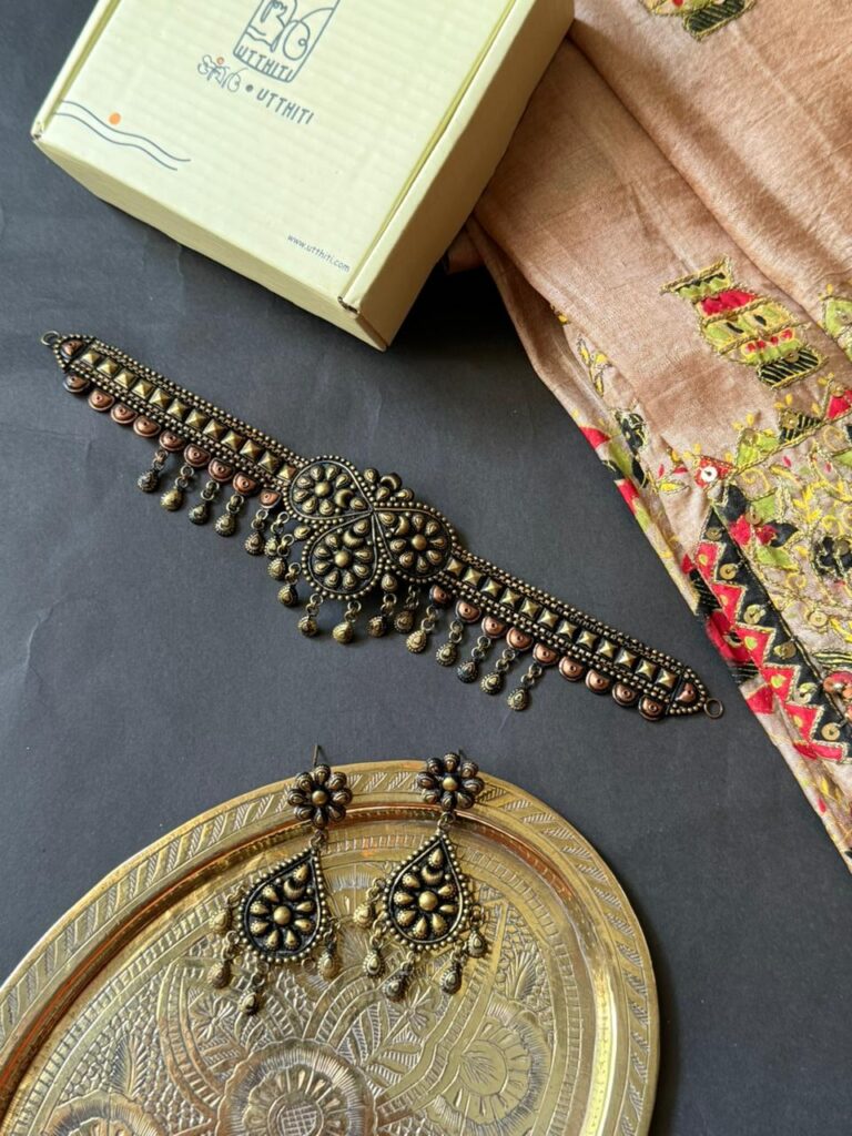 Dual Tone Antique Chokar
