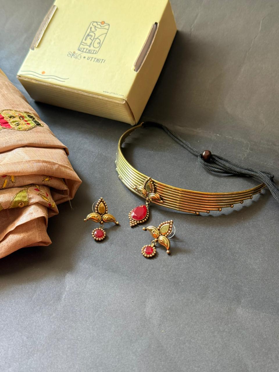 Traditional Festive Choker Set