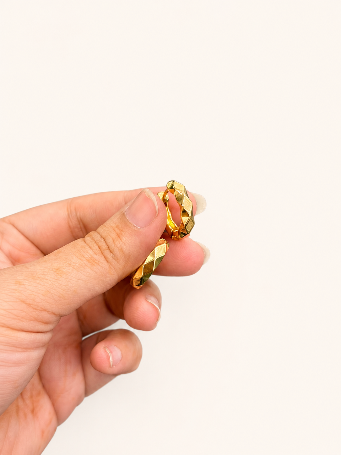 Bauti Earring V18