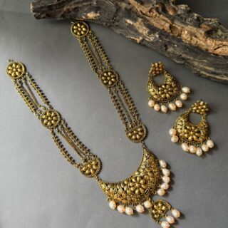 Pearl Flora Antique Necklace