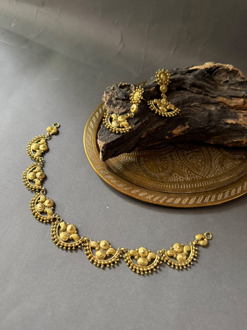 Temple Bloom Choker