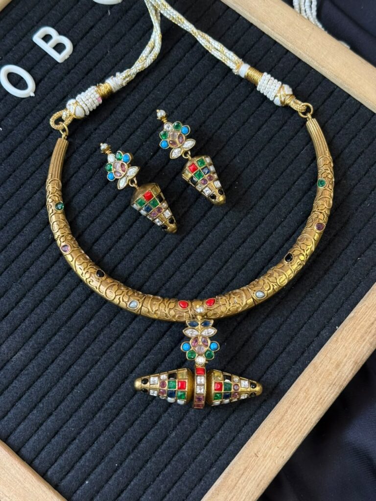 Antique Heritage Necklace Set