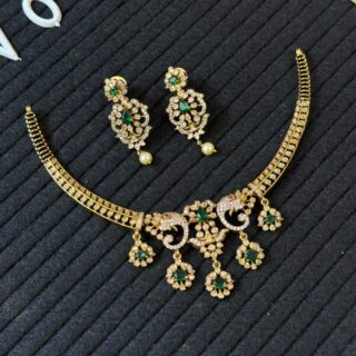 Elegant Peacock Necklace Set