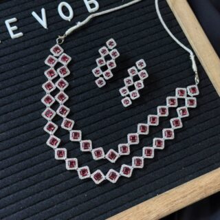 Geometric Glam Necklace Set V1