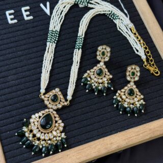 Pearl Kundan Necklace Set