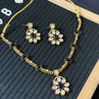 Royal Kundan Necklace Set V3