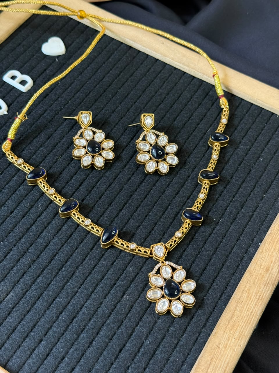 Royal Kundan Necklace Set V3