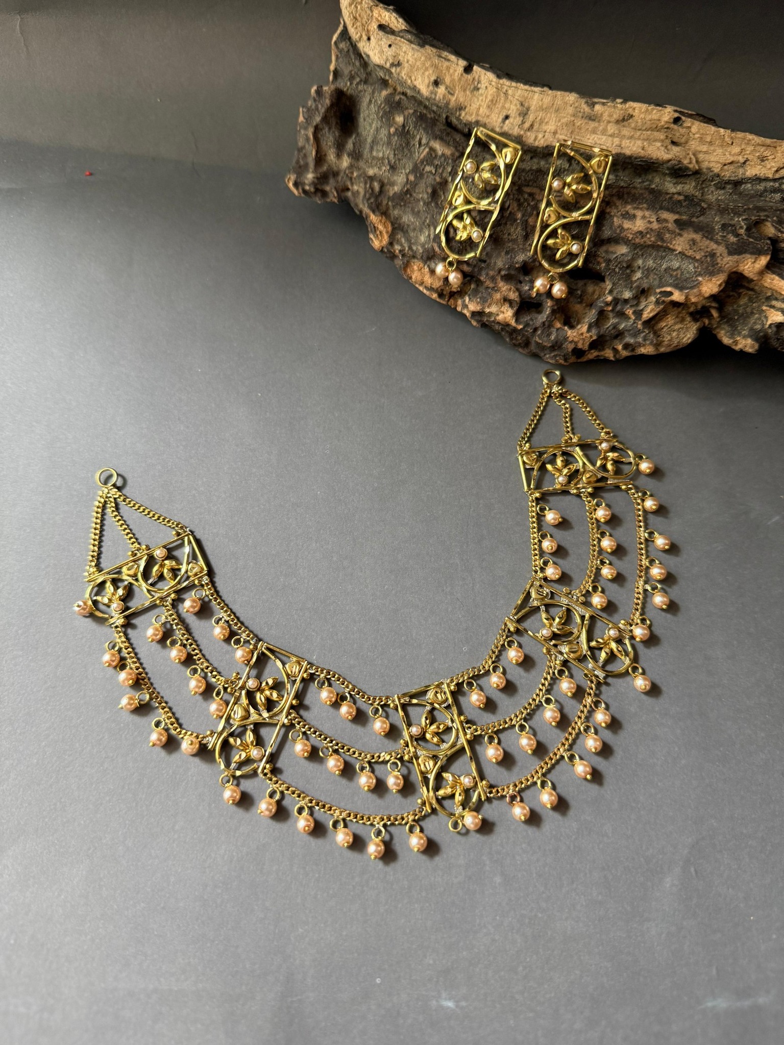 Kumudini Pearl Necklace (কুমুদিনী) Golden