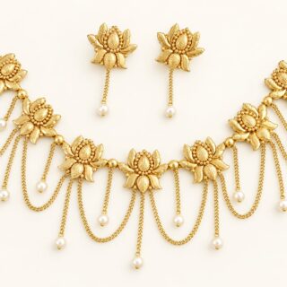 Lotus Pearl Necklace (Golden)